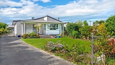 31 Kelvin Street, Inner Kaiti, Gisborne - Carousel 1