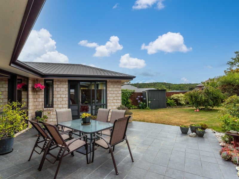 19 Admiralty Place, Waikawa, Picton - Carousel 1