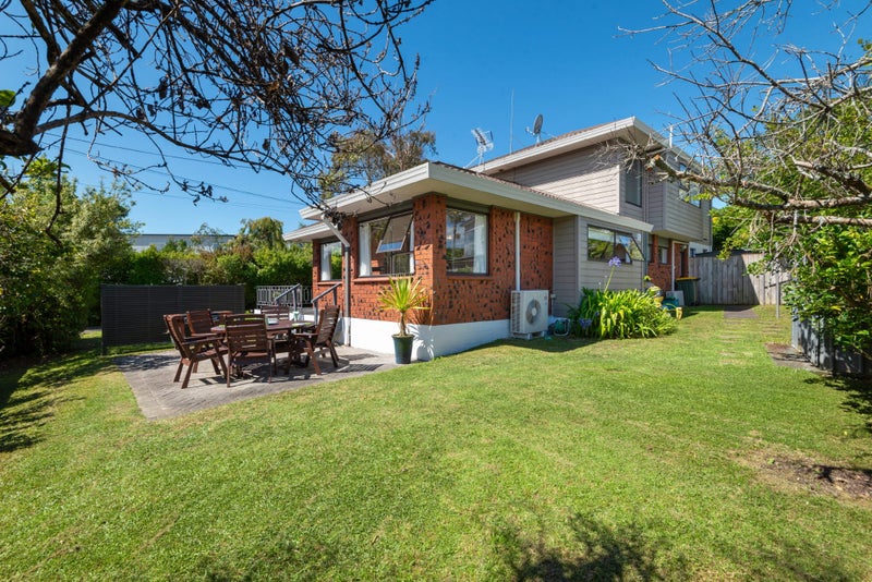 1/357 Beach Road, Campbells Bay, Auckland - Carousel 2