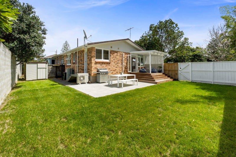 5/58 Taylors Road, St Lukes, Auckland - Carousel 1