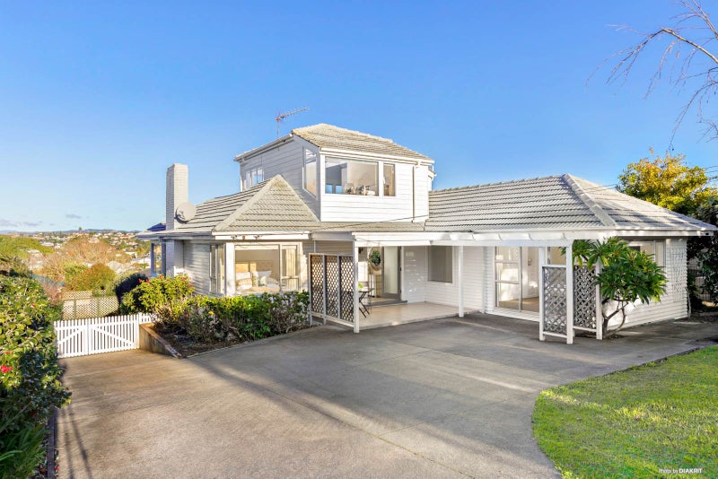 51 Parkhill Road, Mellons Bay, Auckland - Carousel 1