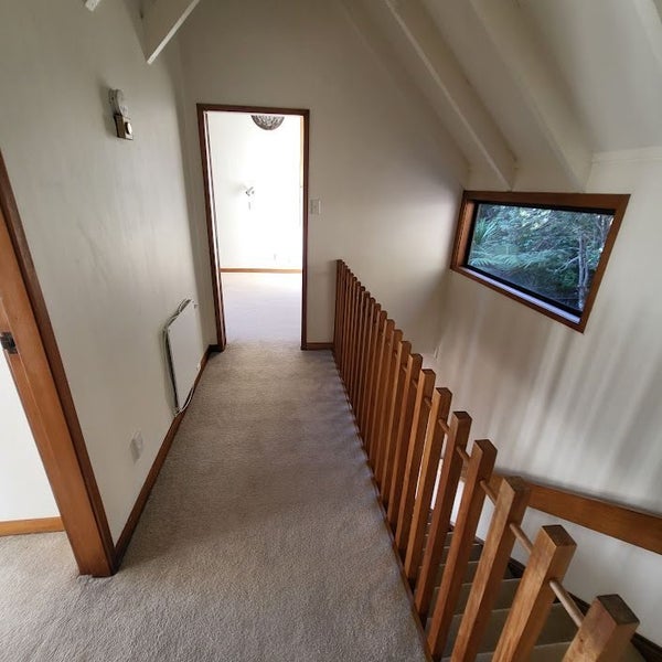 7 Francis Bell Grove, Lowry Bay, Lower Hutt - Carousel 50