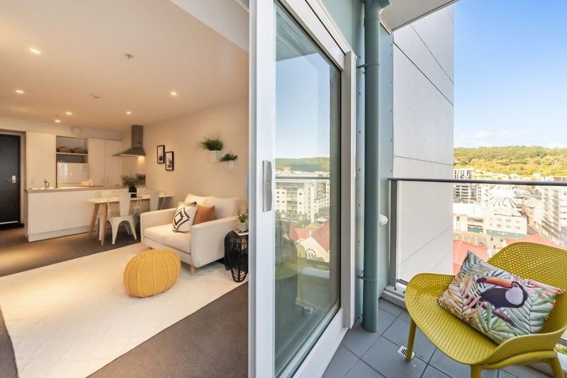 1004/74 Taranaki Street, Te Aro, Wellington - Carousel 1