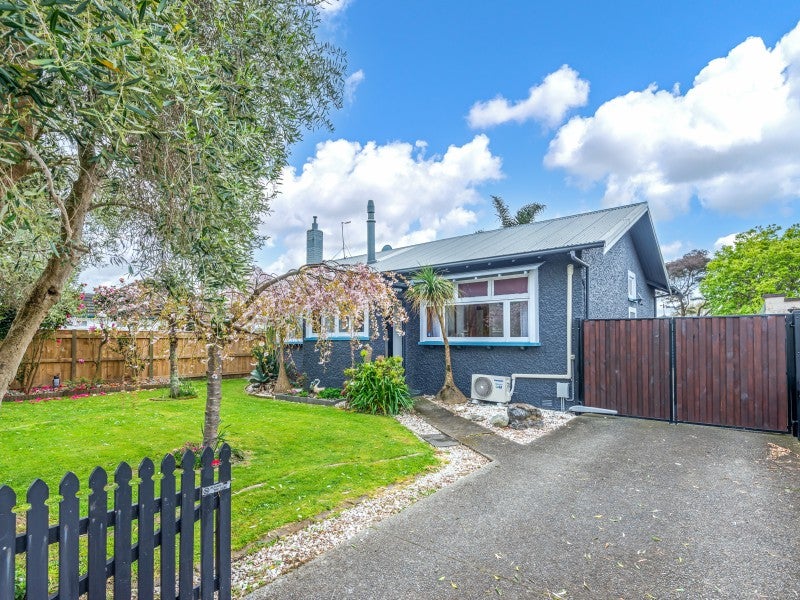 37 Burns Avenue, Takaro, Palmerston North - Carousel 2