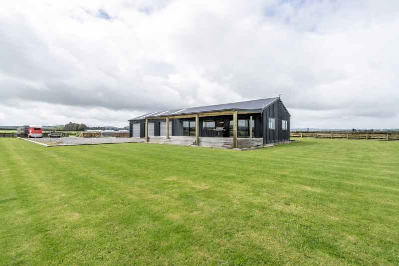 83 O'Shannessy Road, Thomsons Crossing, Winton - Carousel 1