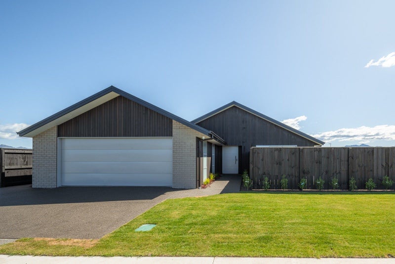 8 Bond Street, Springlands, Blenheim - Carousel 36