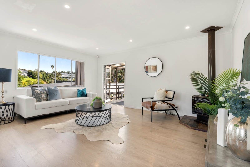 26 Segedin Place, Glenfield, Auckland - Carousel 2