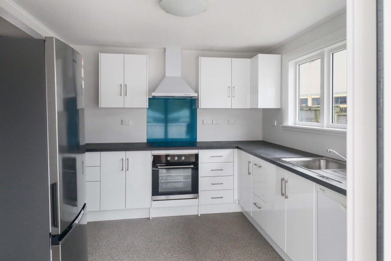 31 Happy Valley Road, Owhiro Bay, Wellington - Carousel 2