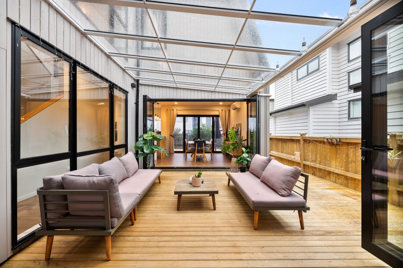 5 Roa Avenue, Hobsonville, Auckland - Carousel 2