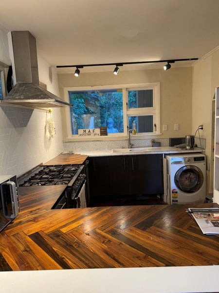 5 Richmond Road, Mahina Bay, Lower Hutt - Carousel 2