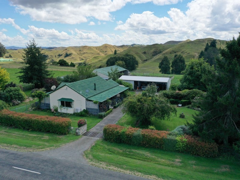 2337 Rangiwahia Road, Rangiwahia, Kimbolton - Carousel 1