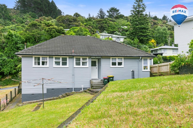 48 Bird Grove, Stokes Valley, Lower Hutt - Carousel 12