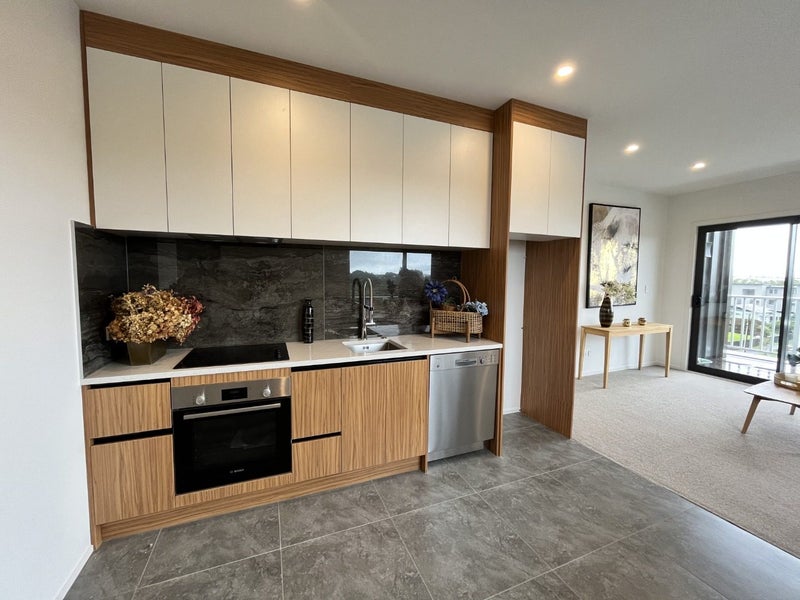 501/2A Truro Road, Sandringham, Auckland - Carousel 2