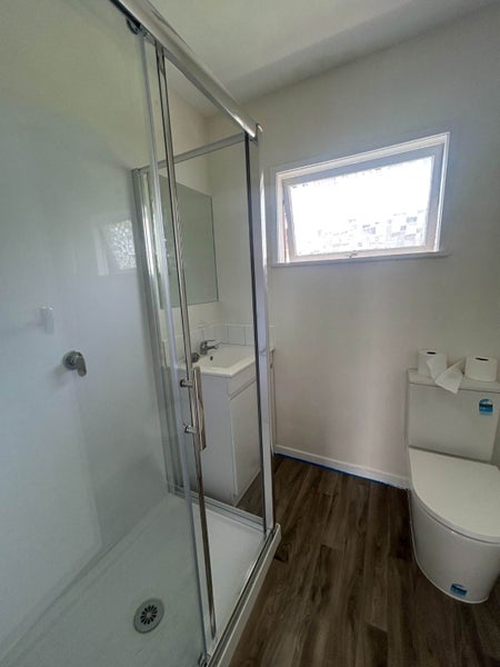 2/99 Hillside Road, Glenfield, Auckland - Carousel 3