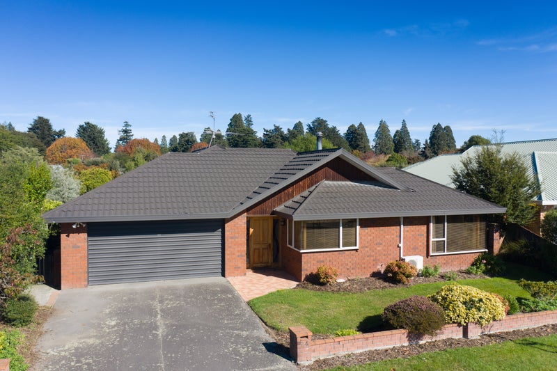 24 Trellech Place, Allenton, Ashburton - Carousel 1