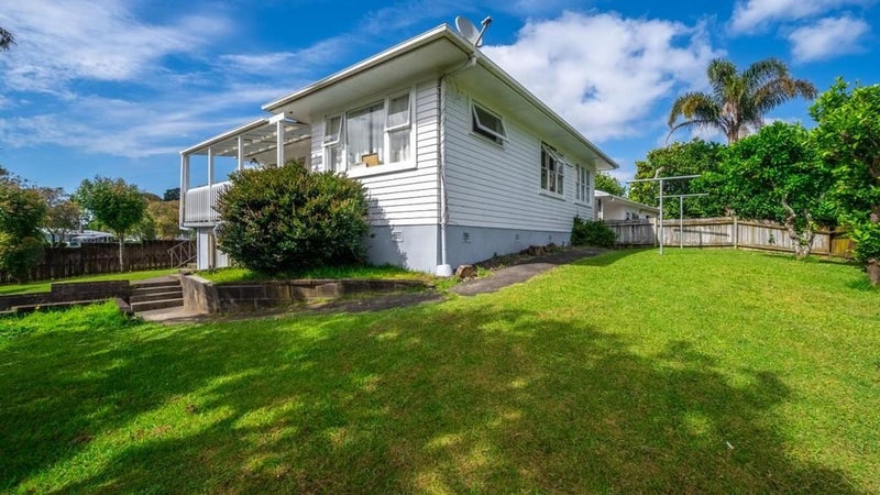 81 Ennis Avenue, Pakuranga Heights, Auckland - Carousel 2