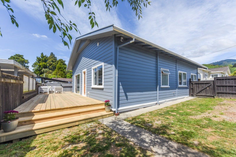 82 Scotia Street, Wakatu, Nelson - Carousel 1