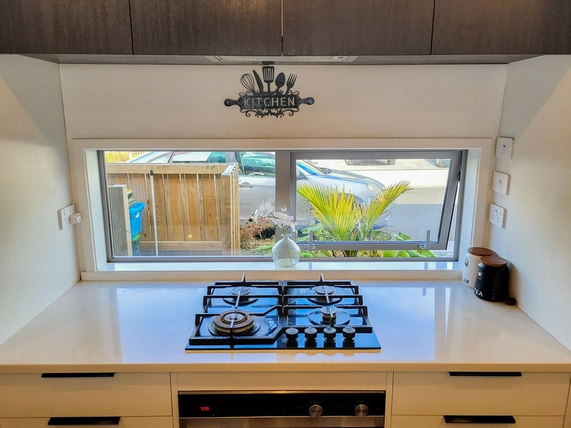 8 Selkirk Lane, Hamilton Lake, Hamilton - Carousel 2