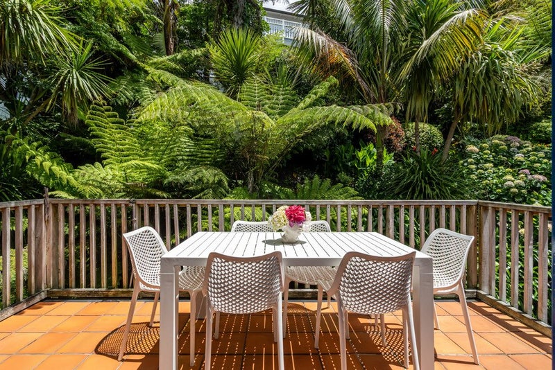 2/3 Beach Road, Northcote Point, Auckland - Carousel 2