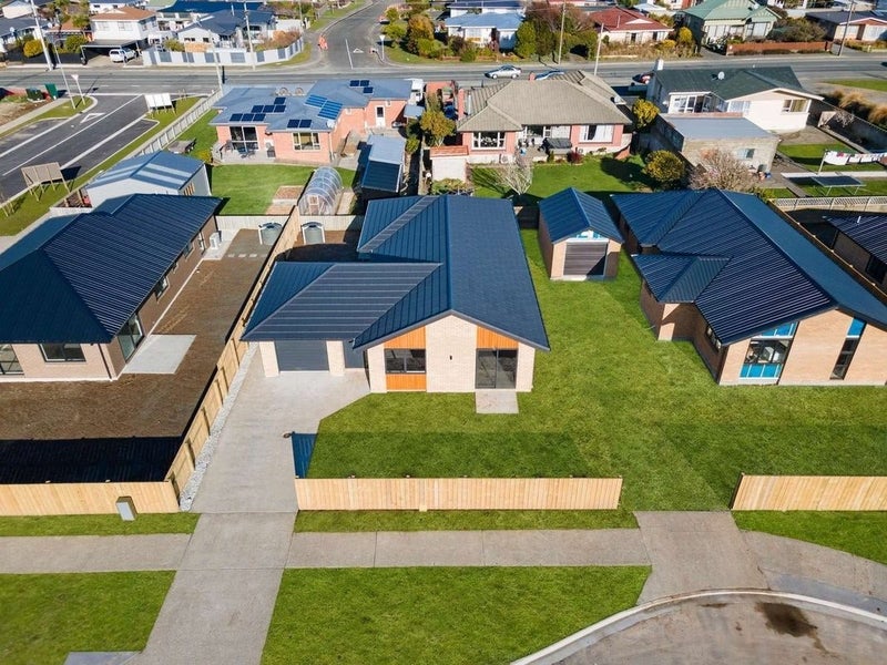 19 Scully Place, Strathern, Invercargill - Carousel 21