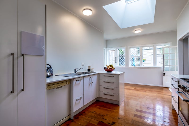 205C Henderson Valley Road, Henderson, Auckland - Carousel 2