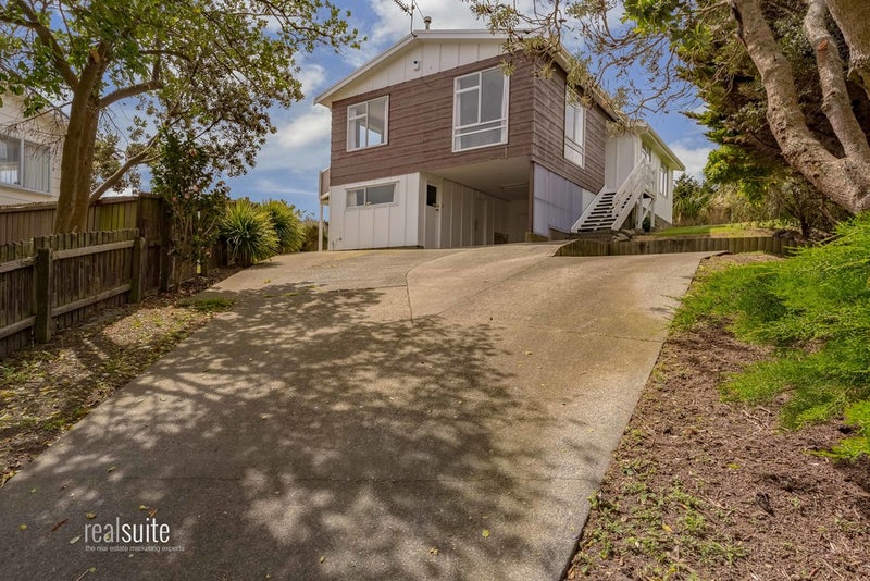 21 Moult Street, Titahi Bay, Porirua - Carousel 1