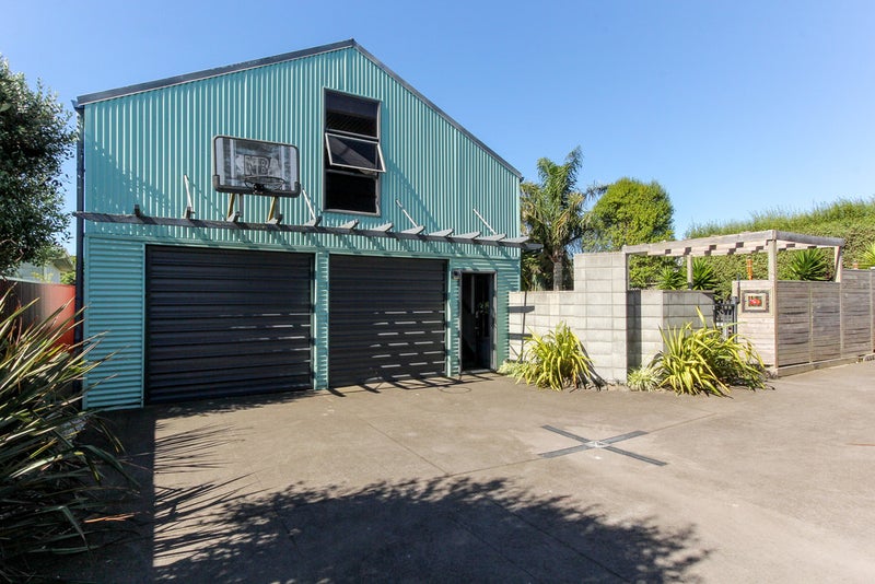 139 Mangorei Road, Merrilands, New Plymouth - Carousel 26