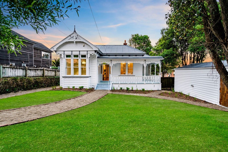 56 Waiatarua Road, Remuera, Auckland - Carousel 1