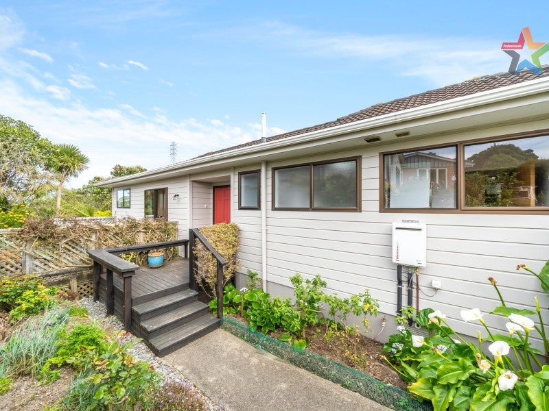 42 Matuhi Street, Tirohanga, Lower Hutt - Carousel 2