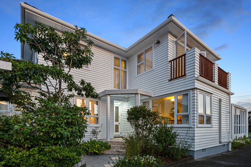 4 Raven Avenue, Mount Roskill, Auckland - Carousel 2
