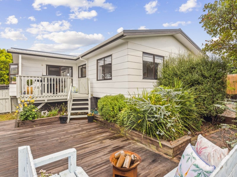 23B Francis RD, Paraparaumu Beach, Paraparaumu - Carousel 2