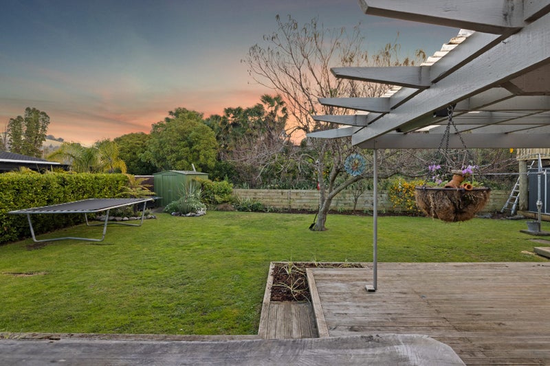 27 Kent Terrace, Taradale, Napier - Carousel 26