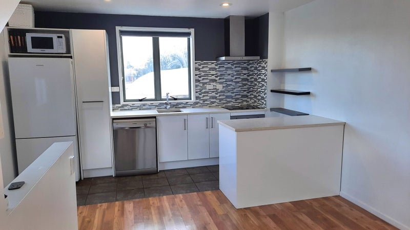 8/10 Ruru Street, Eden Terrace, Auckland - Carousel 2