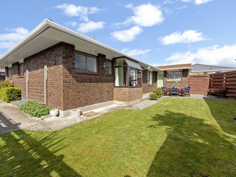 2/627 Fergusson Drive, Trentham, Upper Hutt - Carousel 2