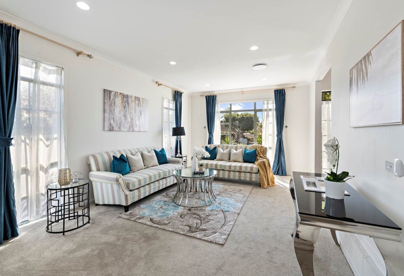 15 Jane Eyre Drive, Somerville, Auckland - Carousel 2