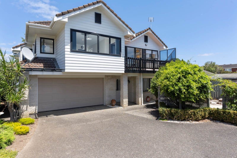2/13 Frater Avenue, Milford, Auckland - Carousel 2