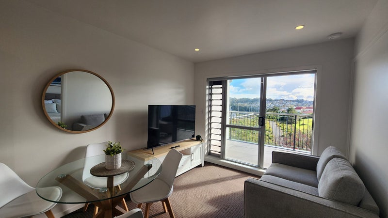 17B/60 Masons Road, Oteha, Auckland - Carousel 1