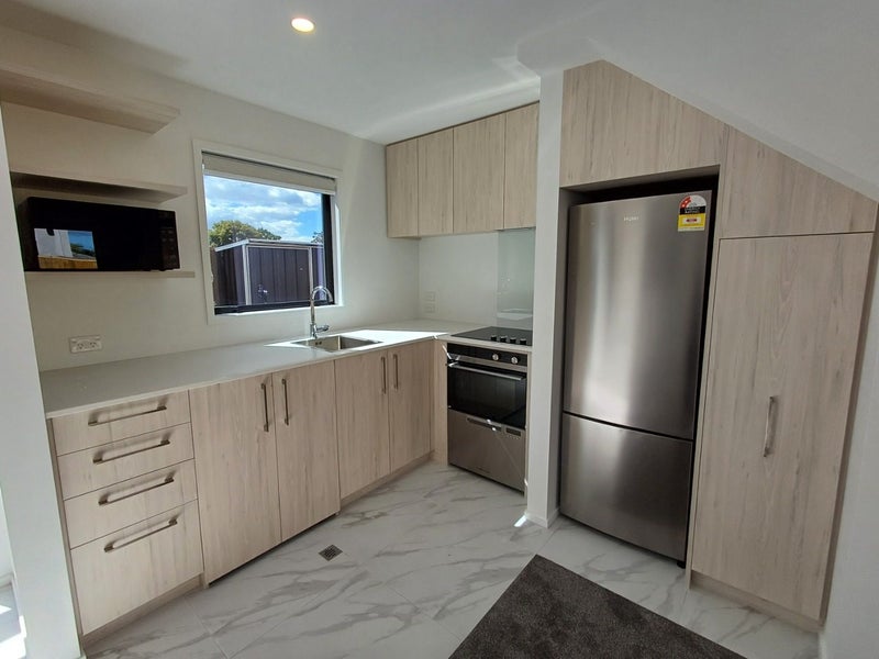 5/216 Rosebank Road, Avondale, Auckland - Carousel 2