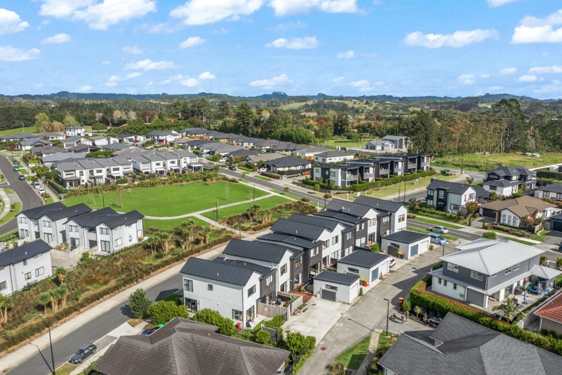 7B Podgora Avenue, Kumeu - Carousel 24