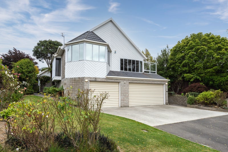 4 Inglewood Place, Avonhead, Christchurch - Carousel 2