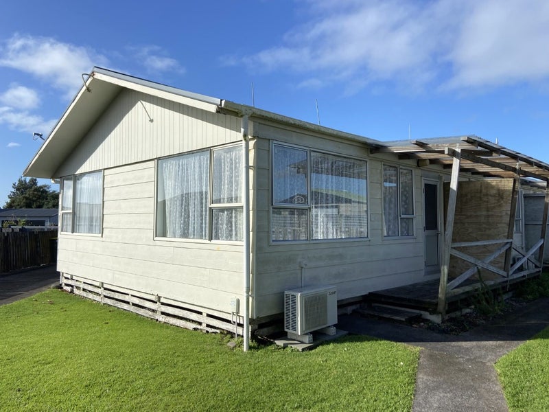 27 Meade Place, Bell Block, New Plymouth - Carousel 1