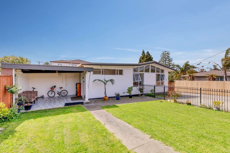 7 Woodvale Road, Glen Eden, Auckland - Carousel 24