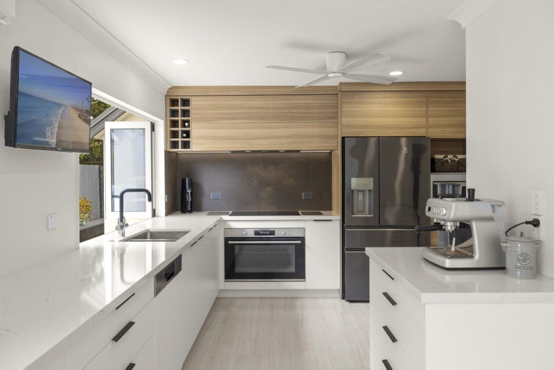 12 Paine Street, Judea, Tauranga - Carousel 2