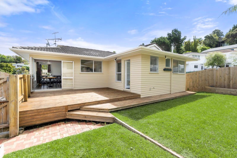 27 Sequoia Place, Sunnynook, Auckland - Carousel 2
