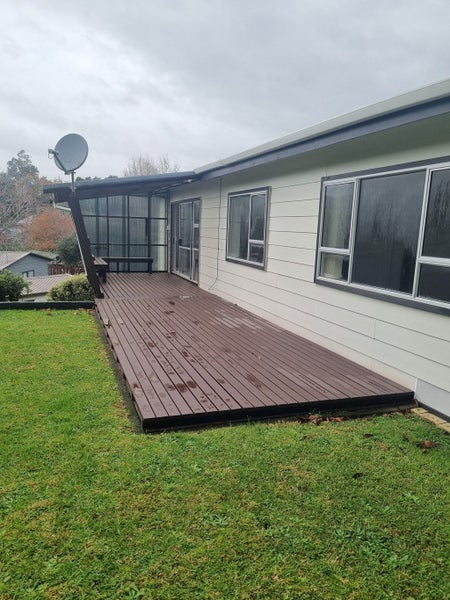 6 Waterloo Place, Westown, New Plymouth - Carousel 1
