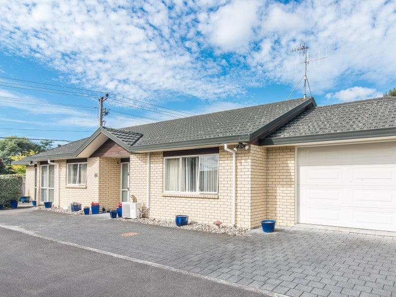 166A Raumati Road, Raumati Beach, Paraparaumu - Carousel 1