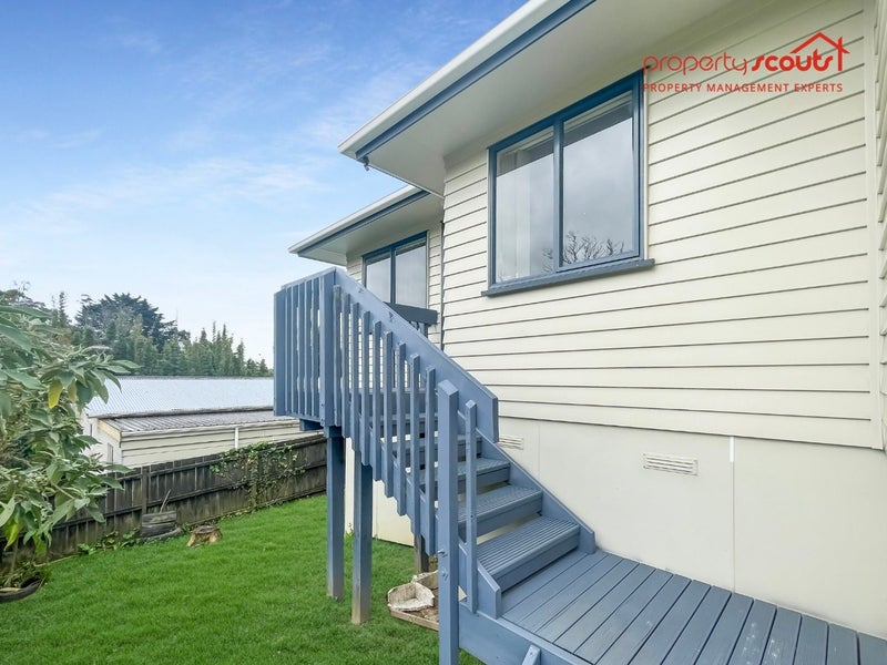 25 Lilburn Crescent, Massey, Auckland - Carousel 13