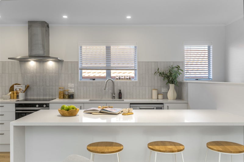 2/24 Mays Road, Onehunga, Auckland - Carousel 2