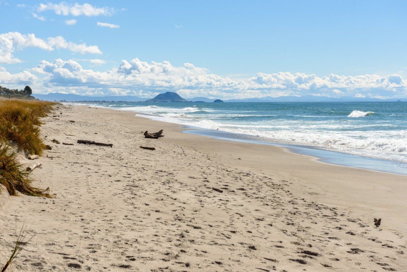 76 Karewa Parade, Papamoa Beach, Papamoa - Carousel 2