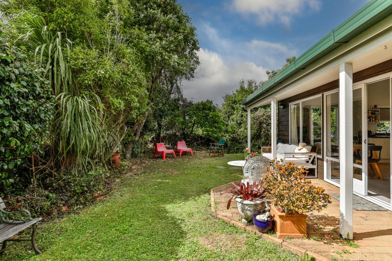 3/2 Arabi Street, Sandringham, Auckland - Carousel 2